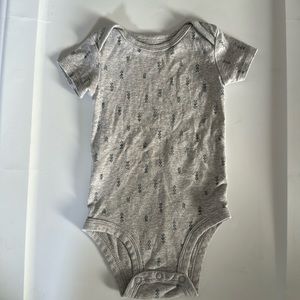 Baby clothes 6M